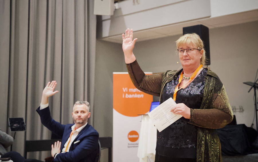 – Drit i den forbaskede janteloven!